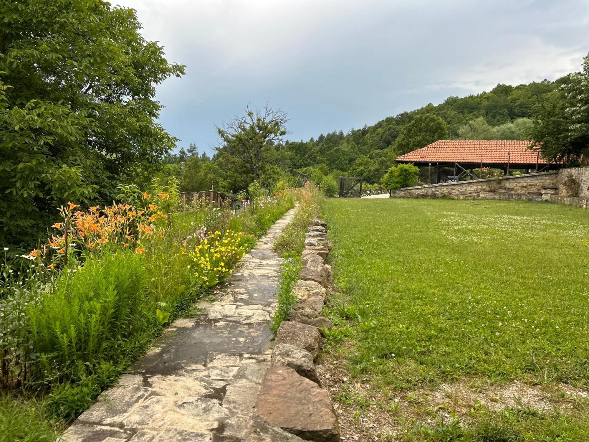 Agriturismo The Hidden Paradise Tryavna Dış mekan fotoğraf