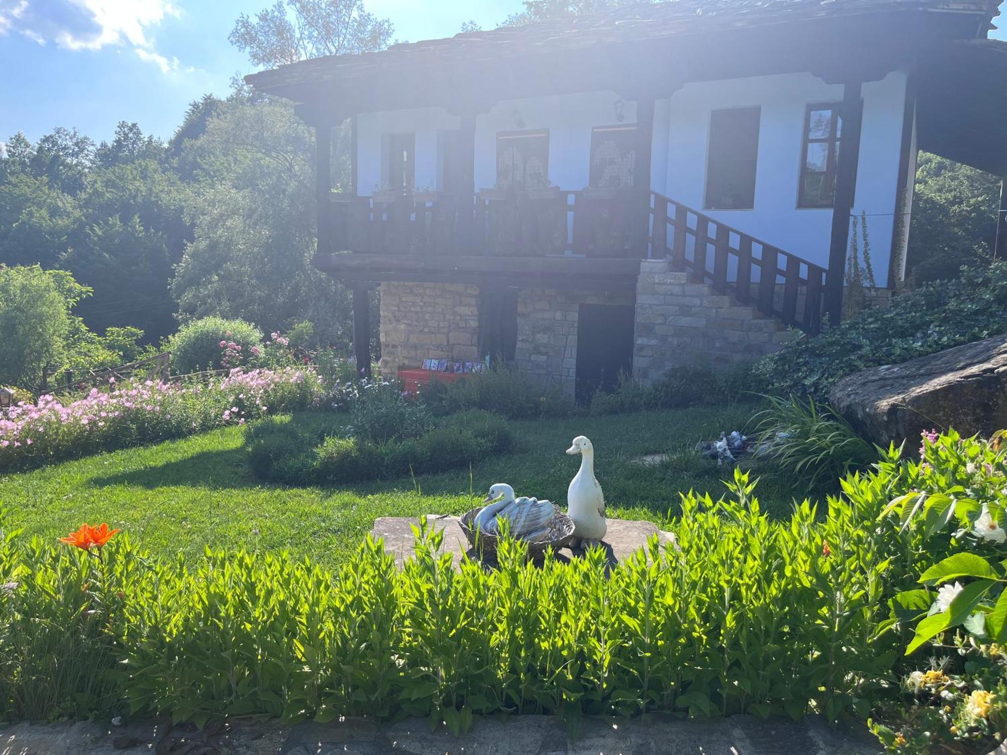 Agriturismo The Hidden Paradise Tryavna Dış mekan fotoğraf